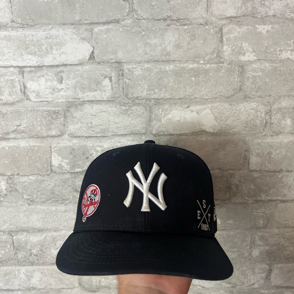 Navy blue New York Yankees Cap embroidered hat